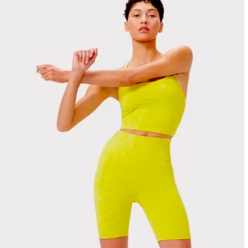 Outdoor Voices XS lime green heathered bike shorts